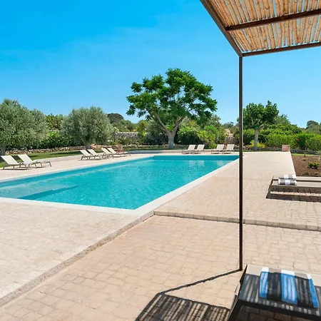 וילה Isla שיקלי